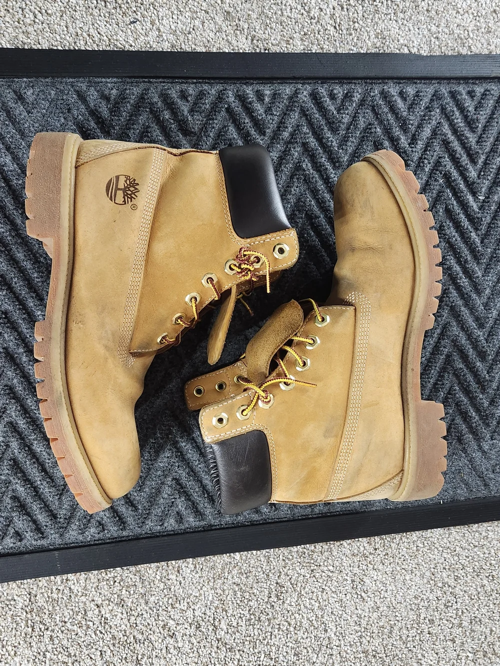Men's Timberland Boots - Tan Suede Lace-Up